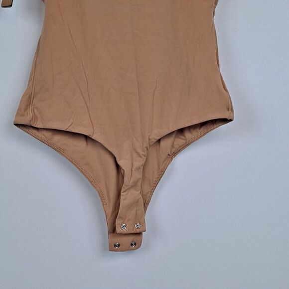 SKIMS ladies bodysuit NWT - Picture 8 of 9